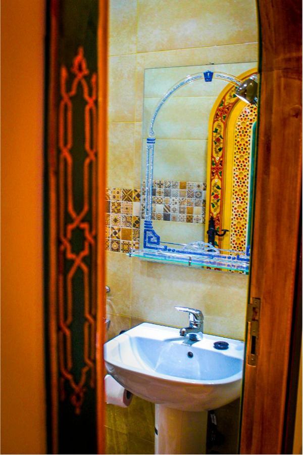 Riad Azemmat Шефшауэн Экстерьер фото
